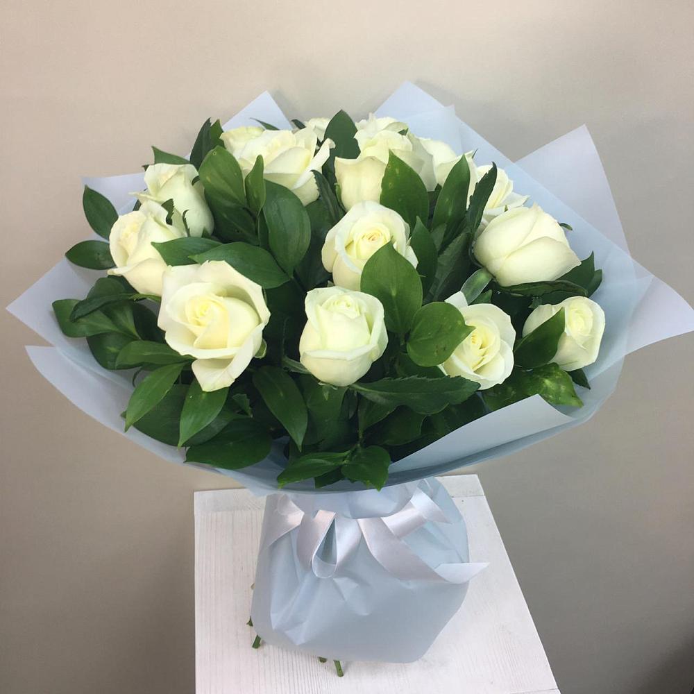 Букет 15 Белых роз Проуд в Дзержинском