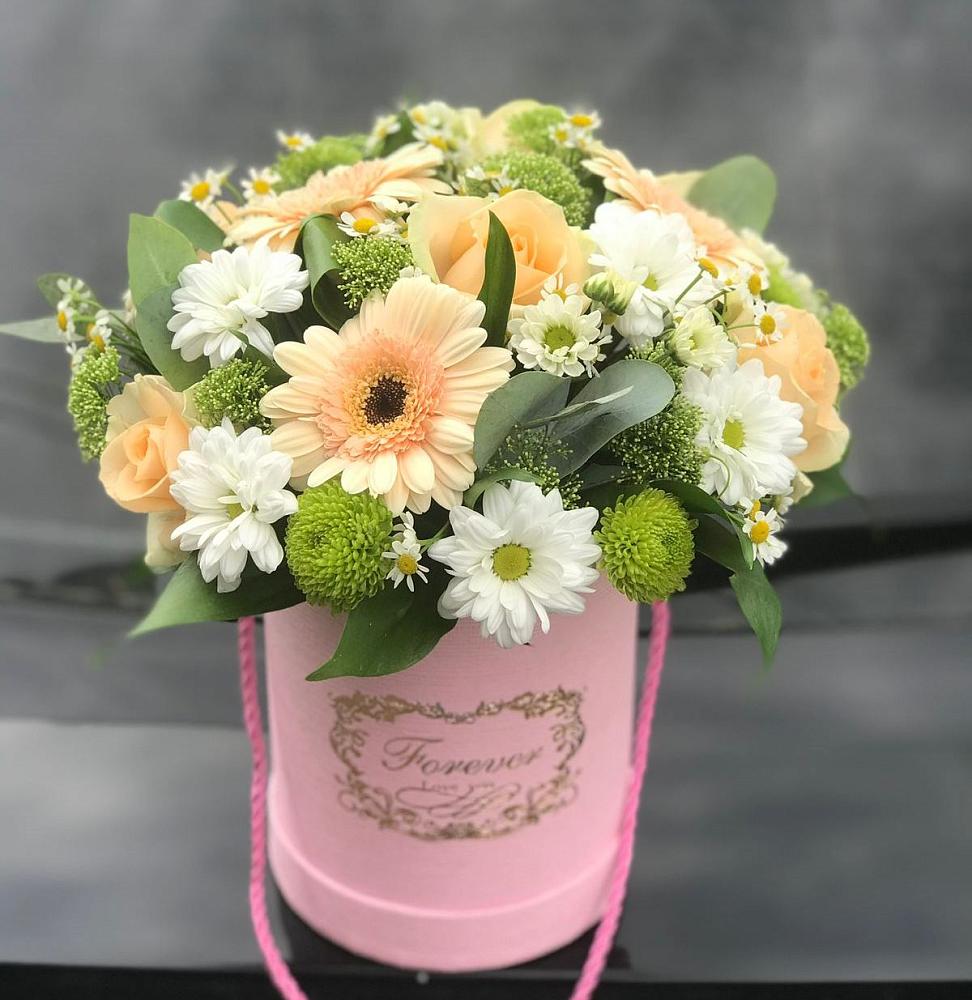 Цветочная композиция из Розы, Герберы и Хризантемы в шляпной коробке в Дзержинском