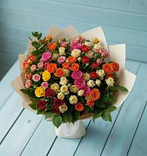 Букет Микс из разноцветных кустовых роз в Дзержинском